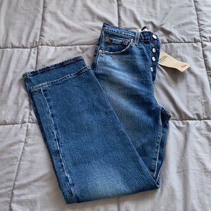High waisted straight Levi jeans